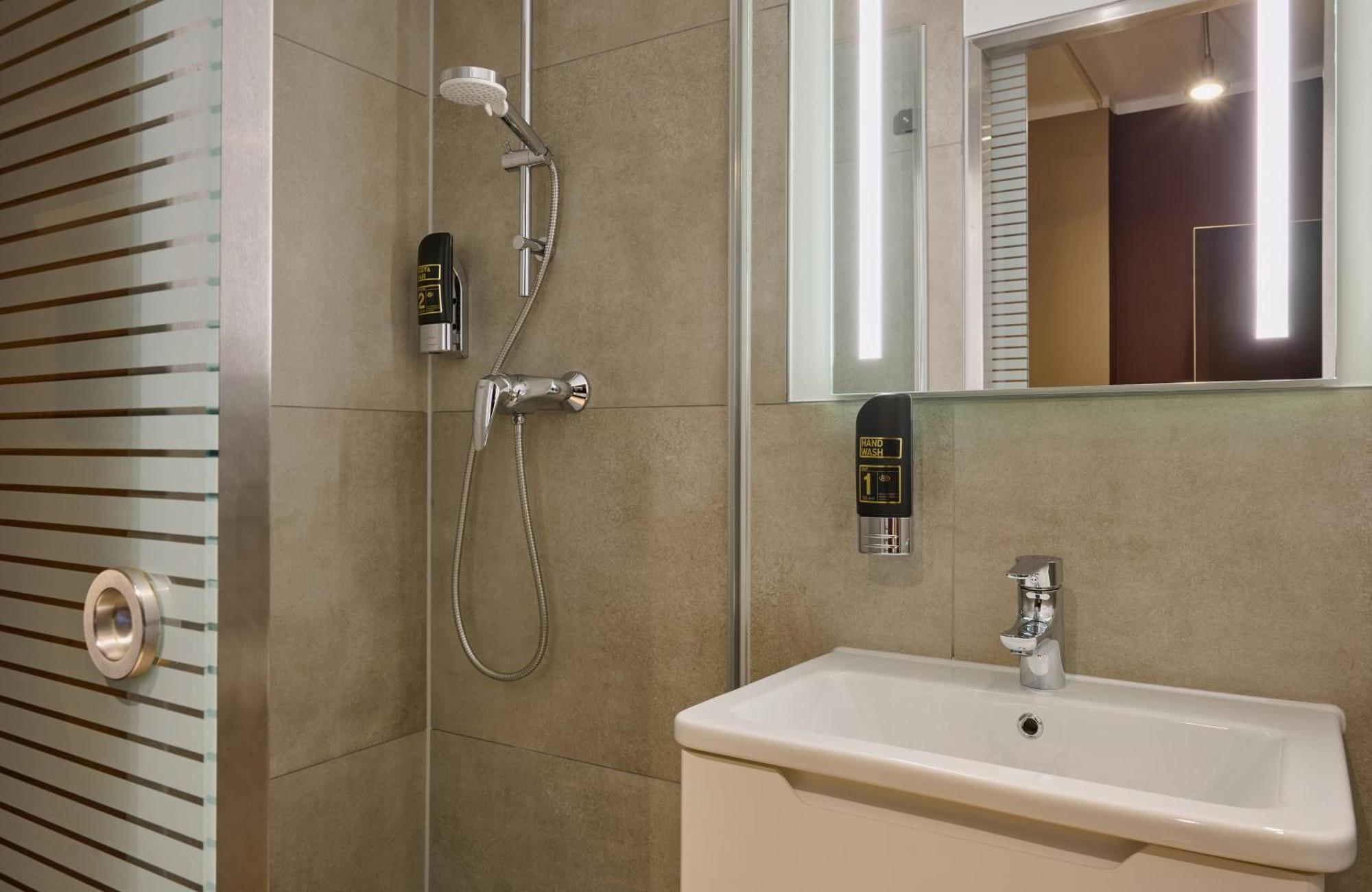 Leonardo Boutique Hotel Munchen Bagian luar foto